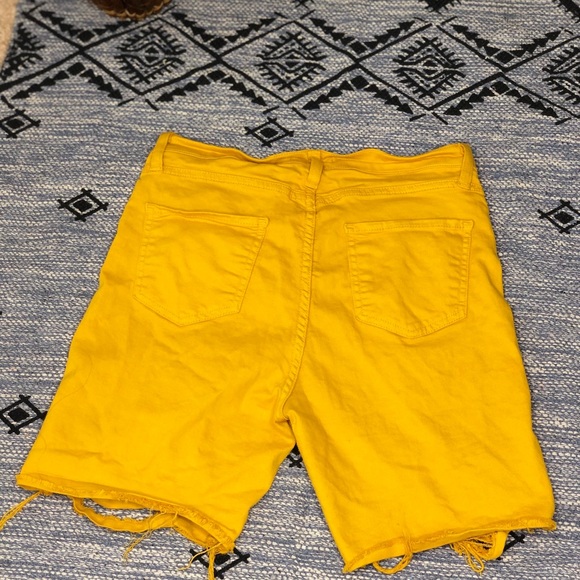 FASHION NOVA 💕 Mustard Distressed Shorts (M) - Picture 3 of 5